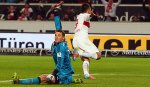 manuel-neuer-reklamierarm-600.jpg
