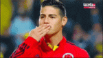 james-rodriguez-beso.gif