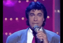 FriendlyMinorFanworms-max-1mb.gif