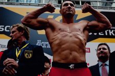 klitschko-povetkin-weigh-in.jpg