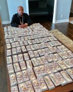 FLOYD MAYWEATHER - MONEY.jpeg FLOYD MAYWEATHER - MONEY.jpeg