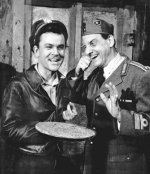 Bob_Crane_Hans_Conried_Hogans_Heroes_1966.jpg Bob_Crane_Hans_Conried_Hogans_Heroes_1966.jpg